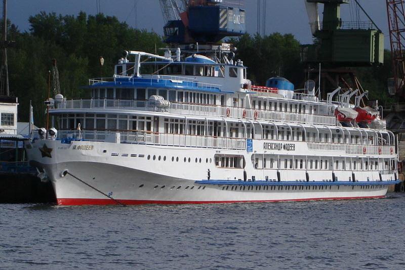 Александр Фадеев