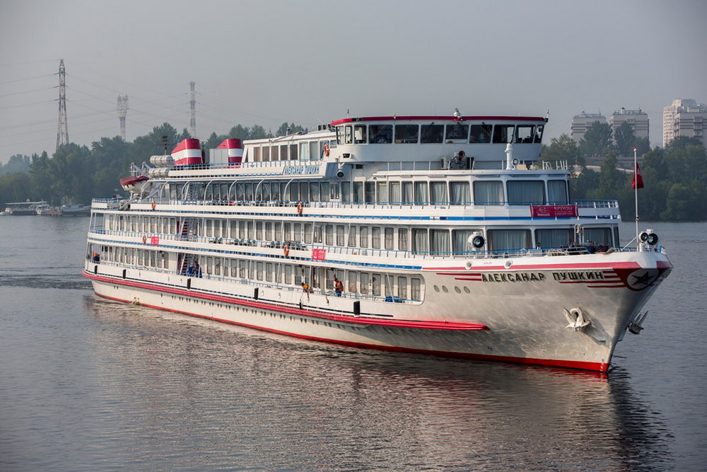 Круиз С.Петербург – Шлиссельбург – Мандроги – Петрозаводск – Шлюз №5 – Сосновец – Беломорск – Соловецкие острова (2 дн.)  – День на борту – Шлюз №5 – Вытегра – Горицы – Углич – Москва 29.06.2026-11.07.2026