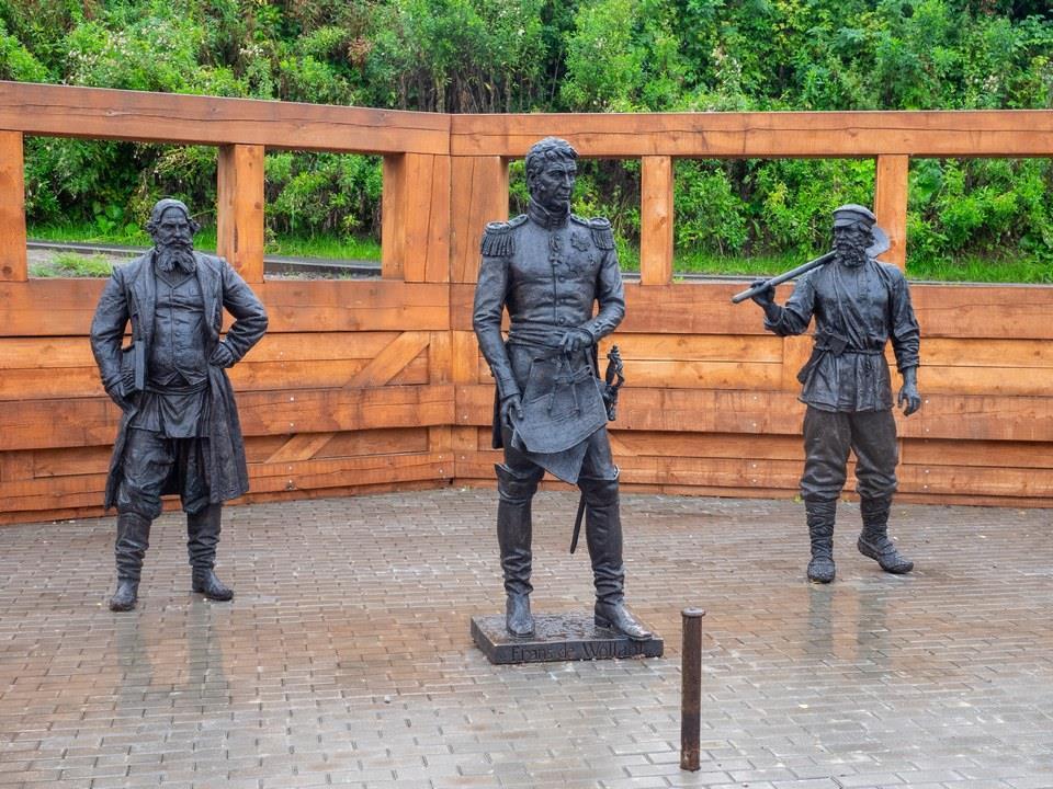 37. Памятник 